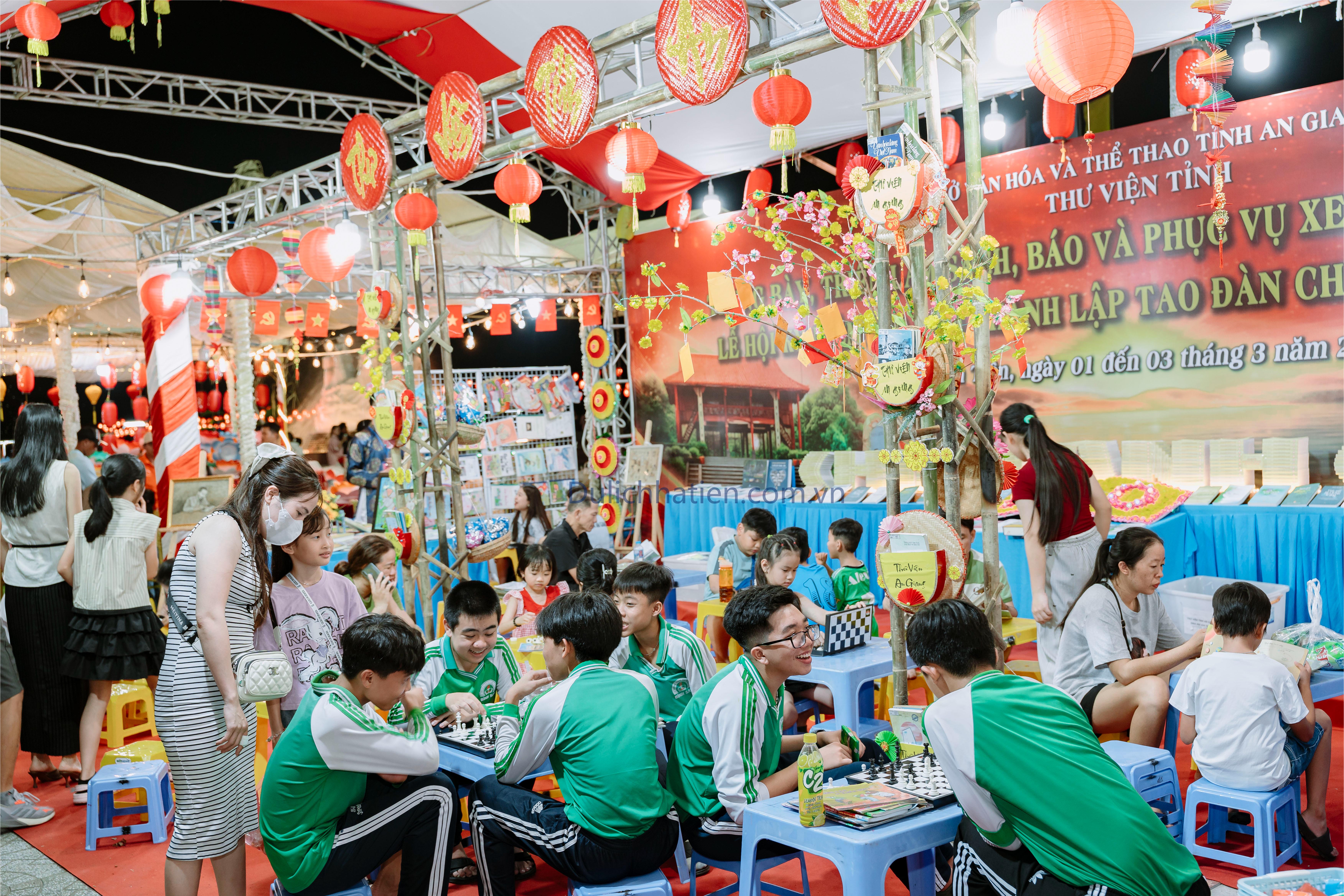Chuỗi hoạt động văn hóa, du lịch và quảng bá sản phẩm địa phương